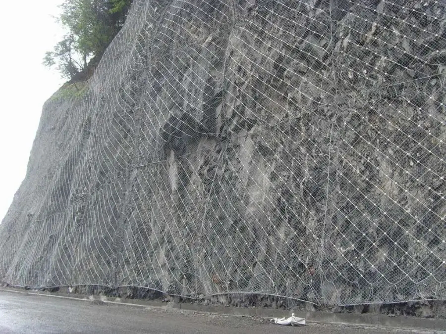 河东区街道山体护坡